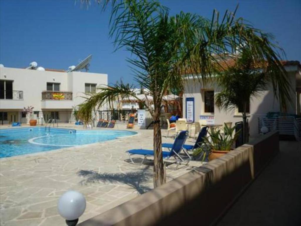 Ifestos Kings Resort Appartment Paphos Esterno foto