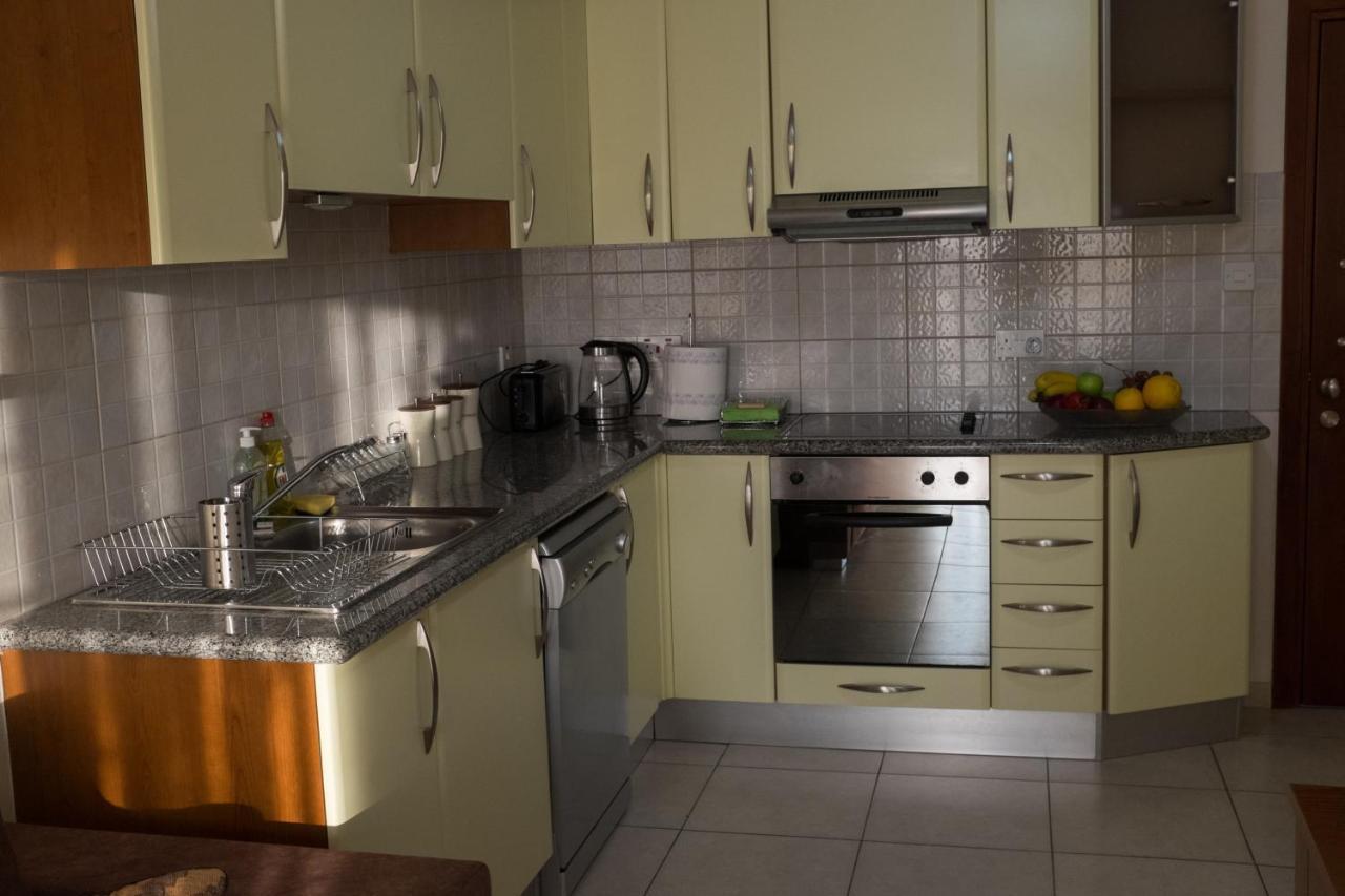 Ifestos Kings Resort Appartment Paphos Esterno foto