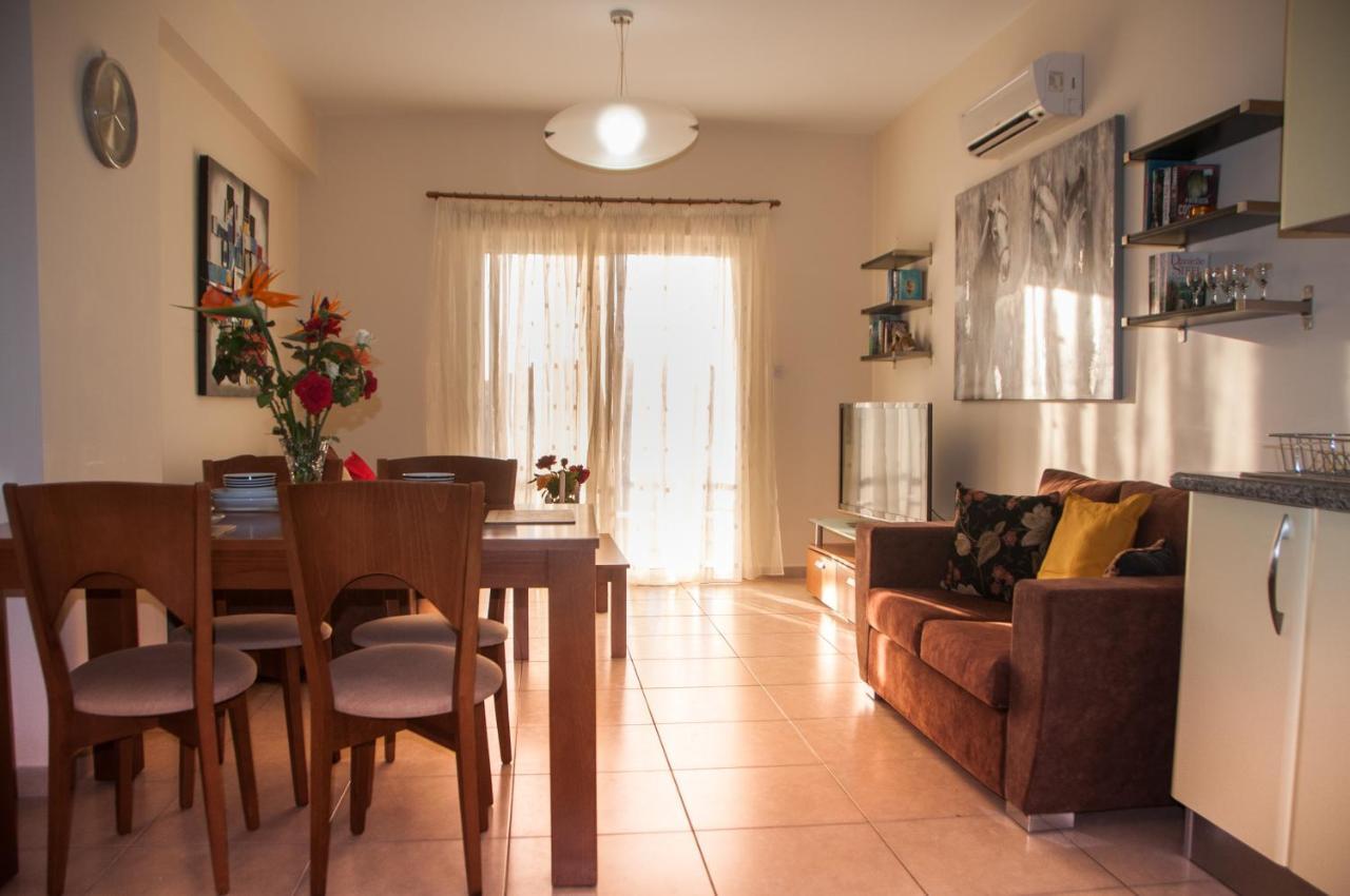 Ifestos Kings Resort Appartment Paphos Esterno foto