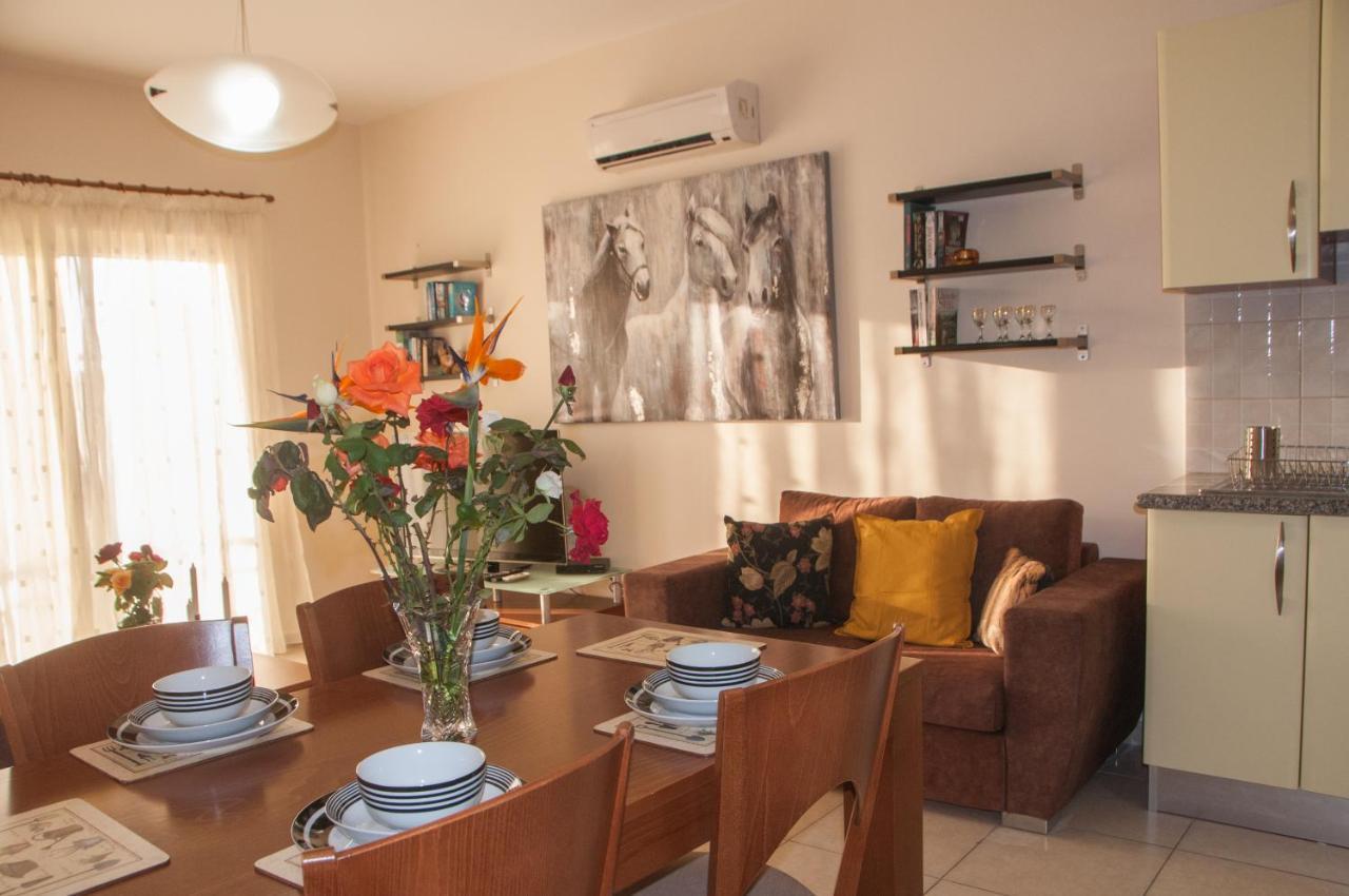 Ifestos Kings Resort Appartment Paphos Esterno foto
