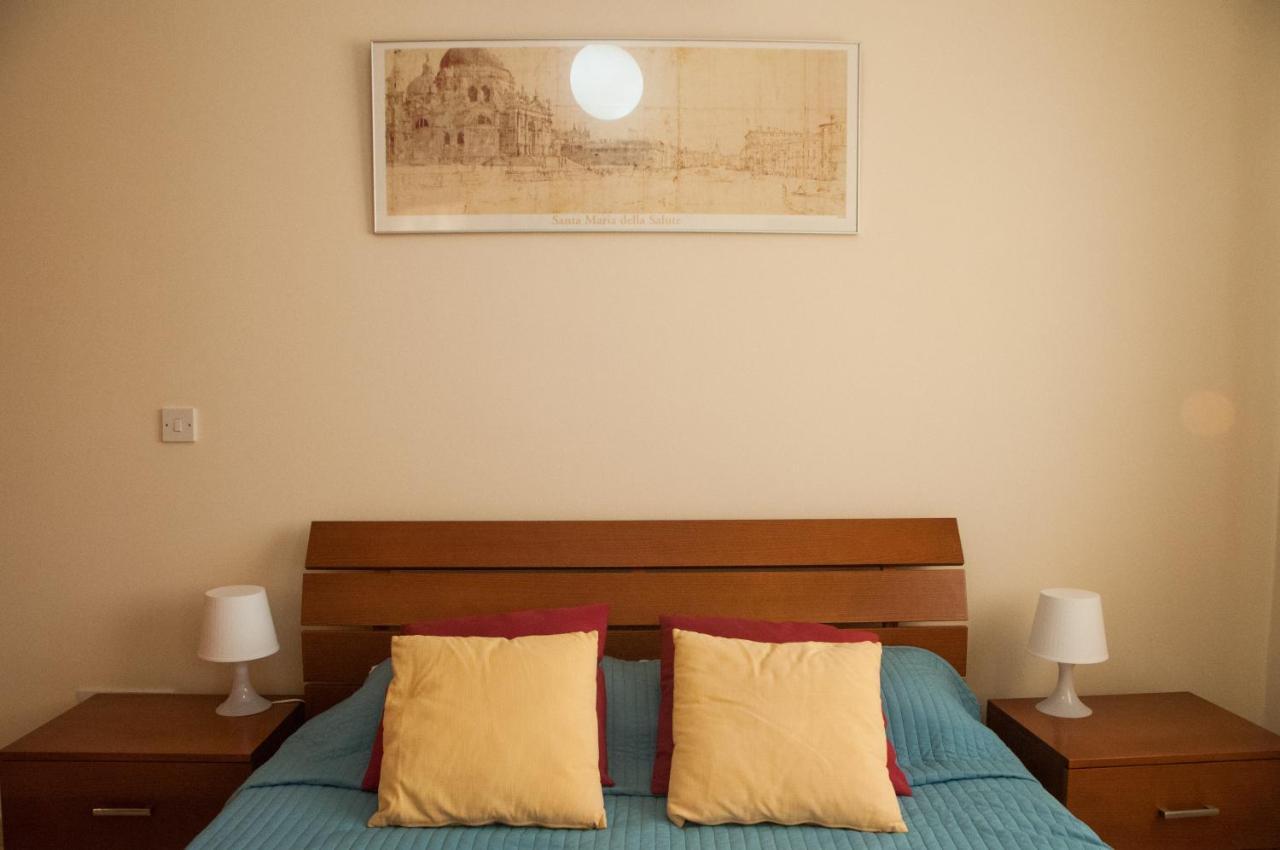 Ifestos Kings Resort Appartment Paphos Esterno foto
