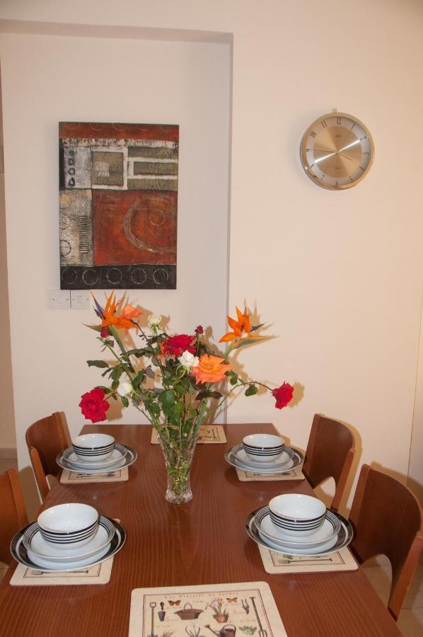 Ifestos Kings Resort Appartment Paphos Esterno foto